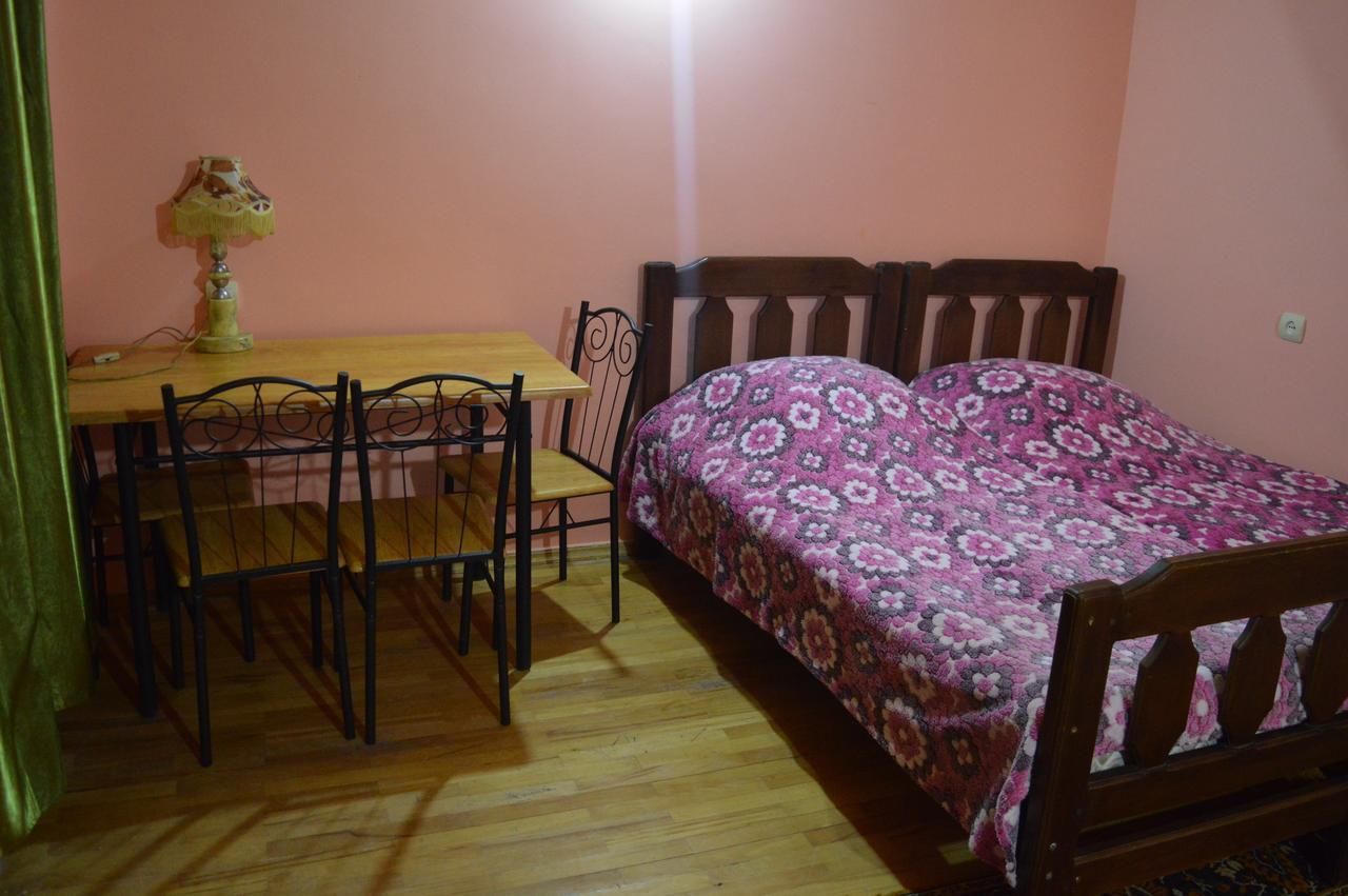 Appartamento Vintage House 19 Century Tbilisi Esterno foto